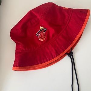MIAMI HEAT VINTAGE BUCKET HAT